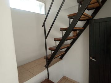 VENTA PH 3 AMBIENTES CASEROS EN 2 PLANTAS C/PATIO