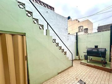 Casa en San Martín con renta activa- multifamiliar