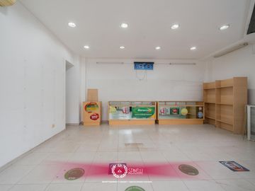 Alquiler local comercial 65M² en Caballito apto múltiples rubros vistosa esquina sin expensas