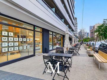 Locales comerciales con renta en Nuñez sobre avenida Cabildo y Jaramillo
