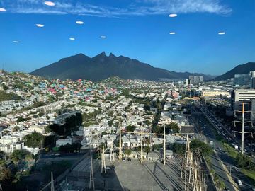 DEPTO. AMUEBLADO  RENTA FUENTES DEL VALLE 2R 100 m2