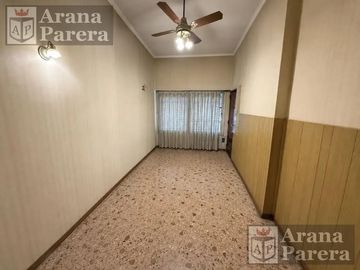 VENTA PH Mataderos 3 AMBIENTES PATIO cochera parrilla terraza