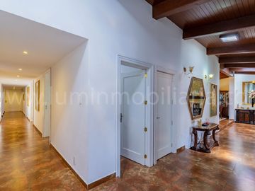 VENTA DE CASA EN FUENTES DEL PEDREGAL 800M2