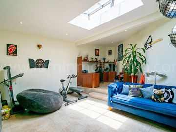 VENTA DE CASA EN FUENTES DEL PEDREGAL 800M2