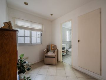 Venta Parque Chacabuco PH 4 Ambientes Reciclado