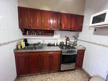 Casa 3 amb. con Quincho Apto Crédito - Gerli Lanús