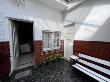 Casa 3 amb. con Quincho Apto Crédito - Gerli Lanús