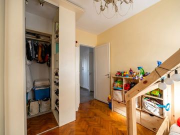 Venta Departamento 3 amb con Balcon y escritorio