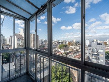 Venta Departamento 3 amb con Balcon y escritorio