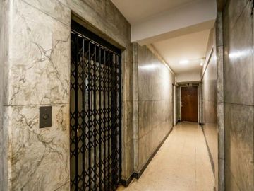 Venta Departamento 3 amb con Balcon y escritorio