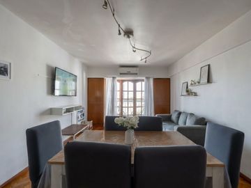 Venta Departamento 3 amb con Balcon y escritorio
