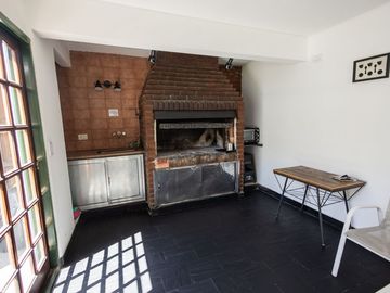 VENTA DEPARTAMENTO 4 AMBIENTES FLORES CON COCHERA