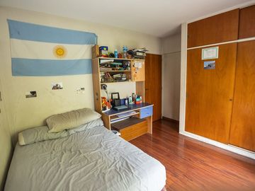 VENTA DEPARTAMENTO 4 AMBIENTES FLORES CON COCHERA