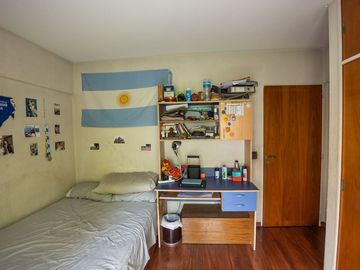 VENTA DEPARTAMENTO 4 AMBIENTES FLORES CON COCHERA
