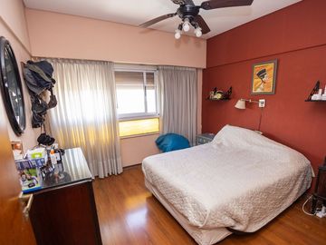 VENTA DEPARTAMENTO 4 AMBIENTES FLORES CON COCHERA