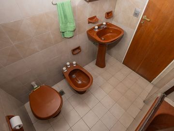 VENTA DEPARTAMENTO 4 AMBIENTES FLORES CON COCHERA