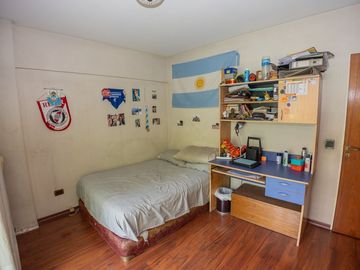 VENTA DEPARTAMENTO 4 AMBIENTES FLORES CON COCHERA