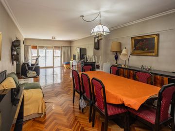 VENTA DEPARTAMENTO 4 AMBIENTES FLORES CON COCHERA