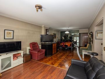 VENTA DEPARTAMENTO 4 AMBIENTES FLORES CON COCHERA