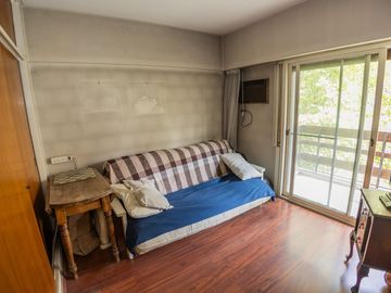 VENTA DEPARTAMENTO 4 AMBIENTES FLORES CON COCHERA
