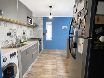 VENTA vivienda familiar con Departamento