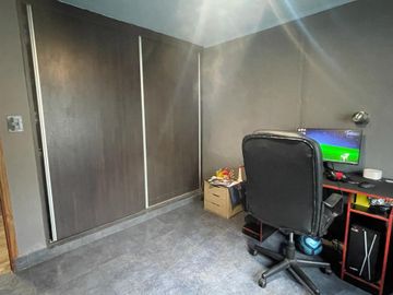 VENTA vivienda familiar con Departamento