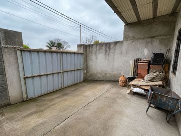 VENTA vivienda familiar con Departamento