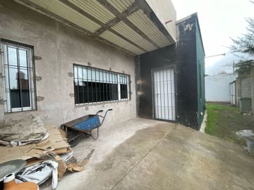 VENTA vivienda familiar con Departamento