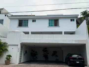 Casa en venta en Colonial de la Sierra en San Pedro Garza García
