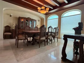 CASA EN VENTA EN PORTAL DEL HUAJUCO LA HERRADURA CARRETERA NACIONAL