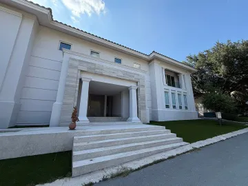 CASA EN VENTA EN LAS MISIONES SANTIAGO NUEVO LEON