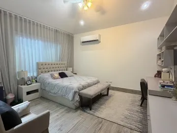 CASA EN VENTA COLORINES