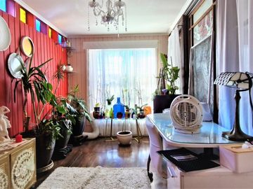 Venta de casa de 3 pisos en Viña , GRAN OPORTUNIDAD , emprendedor CREATIVO. 8.900 UF