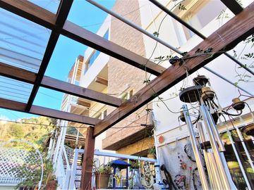 Venta de casa de 3 pisos en Viña , GRAN OPORTUNIDAD , emprendedor CREATIVO. 8.900 UF