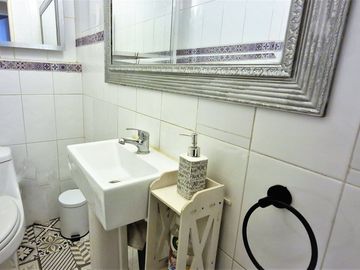 Venta de casa de 3 pisos en Viña , GRAN OPORTUNIDAD , emprendedor CREATIVO. 8.900 UF