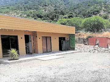 Venta de hermosa parcela de 6.021 m2. con casa y piscina en el tranquilo sector de Lo Rojas, La Cruz. 110 M$.