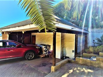 Venta o permuta de preciosa casa de 7 dormitorios en Reñaca, Los Pinos - 19.500 UF