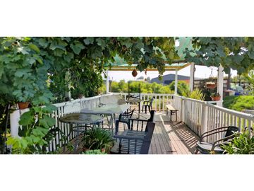 Venta parcela de 18.000 m2., casa, cabaña y galpón, con maquinaria de maestranza, en La Calera. 21.308 UF.