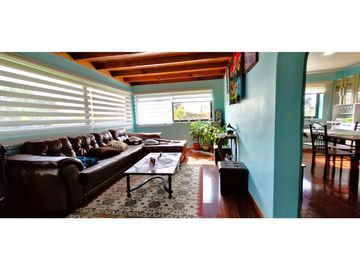 Venta parcela de 18.000 m2., casa, cabaña y galpón, con maquinaria de maestranza, en La Calera. 21.308 UF.