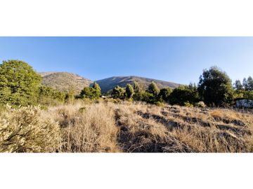 Venta de parcela de 15.000 m2., con casa, quincho y piscina, en Pucalán. 200 M$