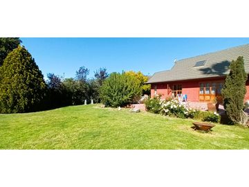 Venta de parcela de 6.000 m2. En San Isidro de Quillota -  casa de 240 m2. 12.036 UF.