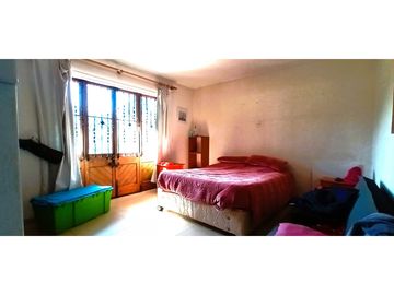 Venta de parcela de 6.000 m2. En San Isidro de Quillota -  casa de 240 m2. 12.036 UF.