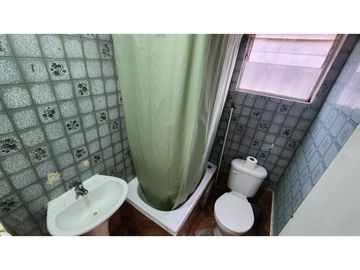 VENDO CASA EN PLACILLA - VALPARASO 2D-1B-3E
