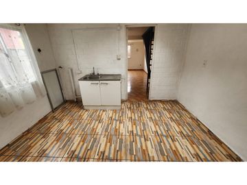 VENDO CASA EN PLACILLA - VALPARASO 2D-1B-3E
