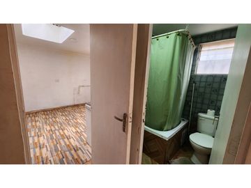 VENDO CASA EN PLACILLA - VALPARASO 2D-1B-3E