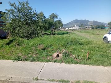 VENTA DE TERRENO EN CARRETERA ATLACOMULCO - SAN LORENZO. TAMBIÉN PUEDE SER EN LOTES.