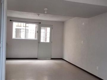 Casa en VENTA la Florida con recamara en planta baja