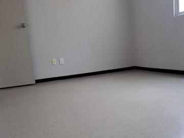 Casa en VENTA la Florida con recamara en planta baja