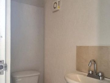 Casa en VENTA la Florida con recamara en planta baja