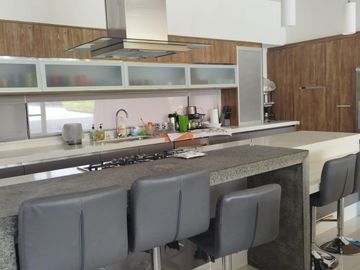 RESIDENCIA DE LUJO EN IXTAPAN DE LA SAL EN GRAN RESERVA GOLF RESORT & COUNTRY CLUB
